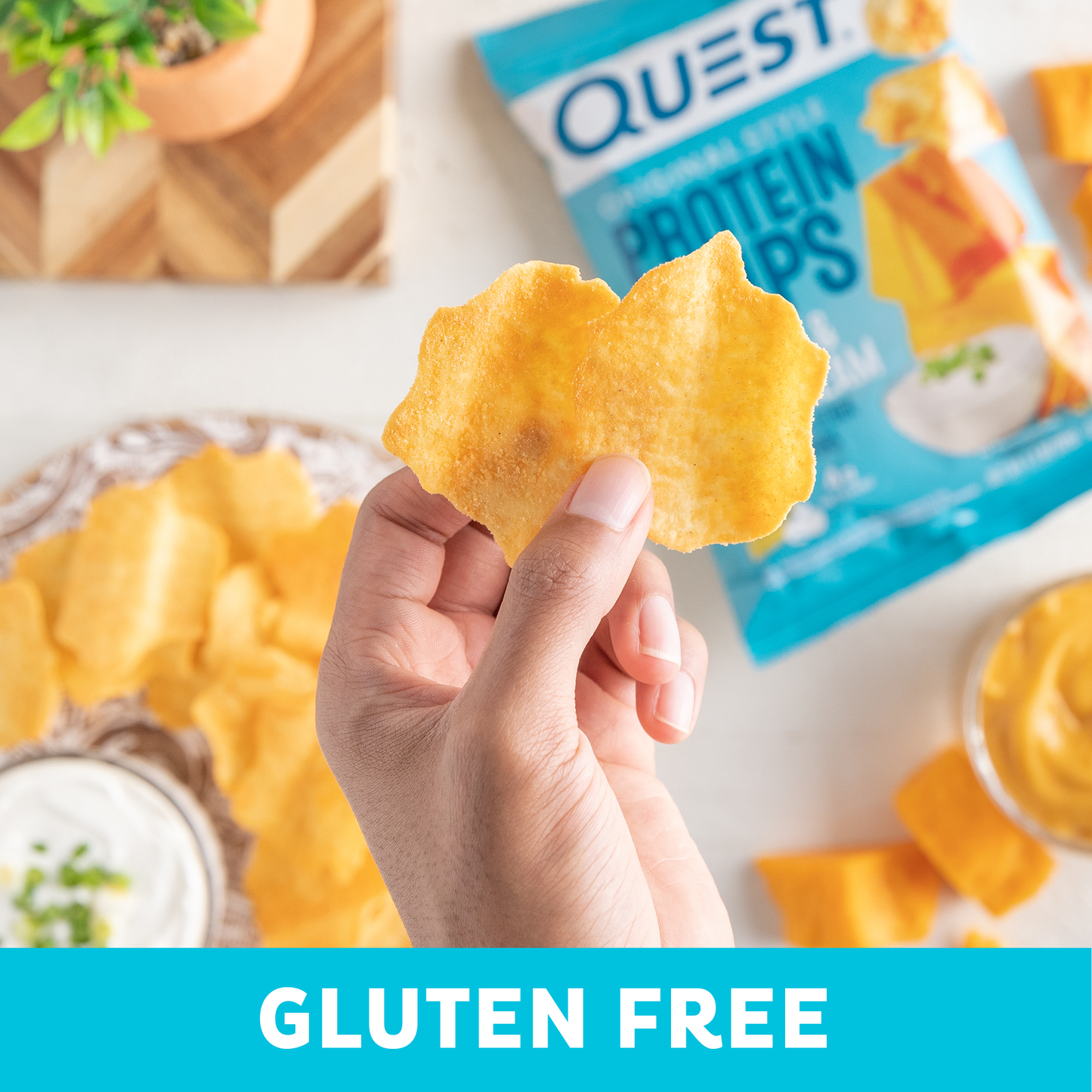 cheddar-and-sour-cream-original-style-protein-chips-y2 qst-000296_cheddar-_-sour-cream-original-style-protein-chips_7.2.png