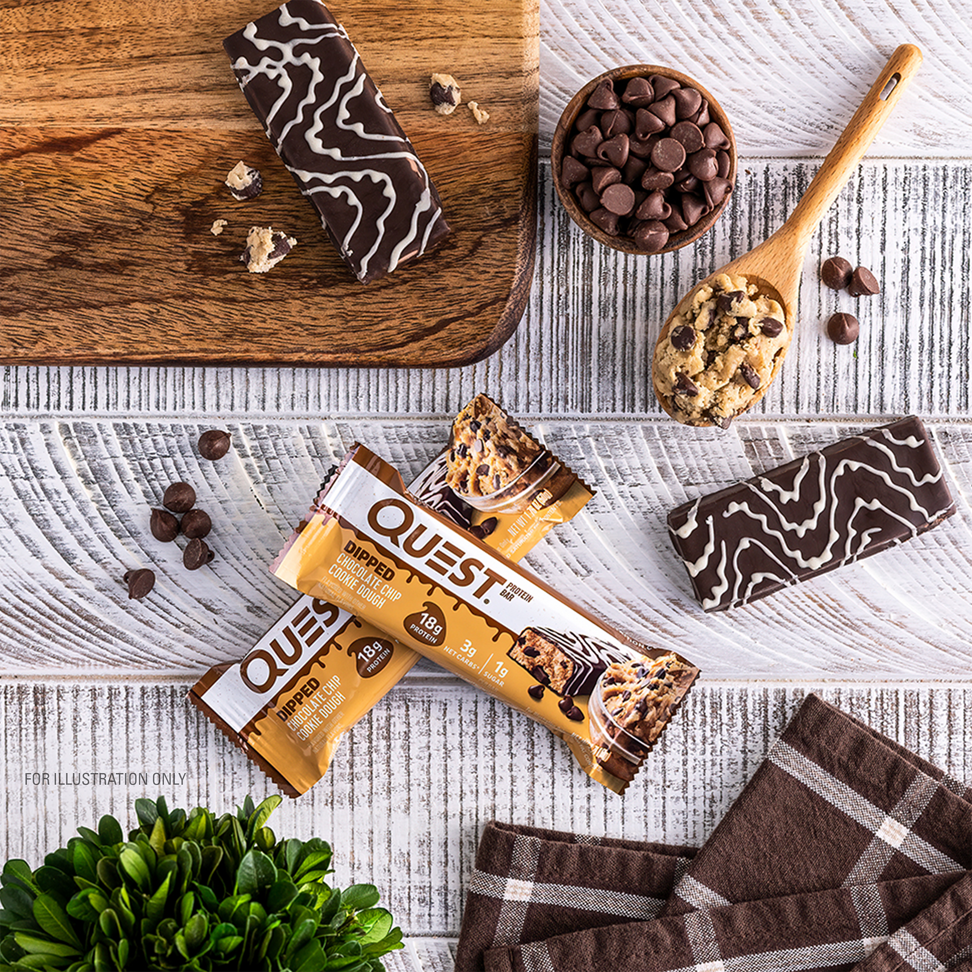dipped-chocolate-chip-cookie-dough-protein-bar-u6 qst-012268_dipped-chocolate-chip-cookie-dough-protein-bar_7.png